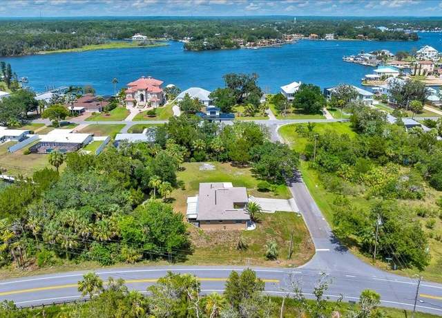 Property at 10741 W Pine Bark Ln, Crystal River, FL 34429, 2 beds, 2 baths