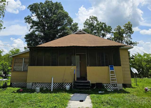 Property at 4885 Cherry Dr, Mulberry, FL 33860, 3 beds, 1 bath