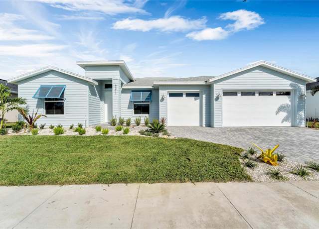 Property at 9211 Eagles Perch Pl, Orlando, FL 32825, 4 beds, 3.5 baths