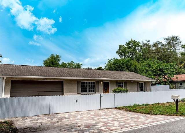 Property at 6423 Boxwood St, Brooksville, FL 34602, 3 beds, 2 baths