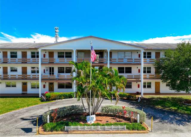 Property at 6015 19th St N #308, St Petersburg, FL 33714, 1 bed, 1 bath