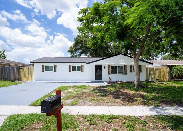 Property at 8277 82nd Ave N, Largo, FL 33777, 3 beds, 2 baths