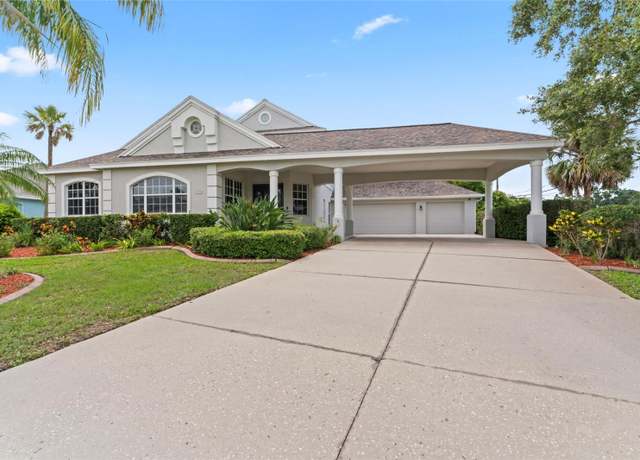 Property at 4306 Barracuda Dr, Bradenton, FL 34208, 4 beds, 3.5 baths