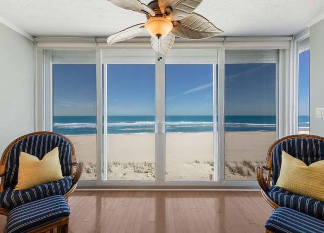 Property at 5300 Gulf Dr #204, Holmes Beach, FL 34217, 2 beds, 1.5 baths