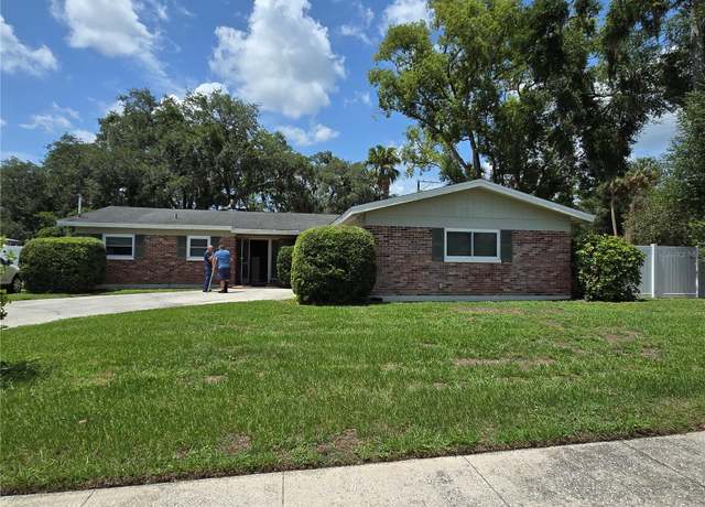 Property at 534 N Larry Cir, Brandon, FL 33511, 4 beds, 2 baths