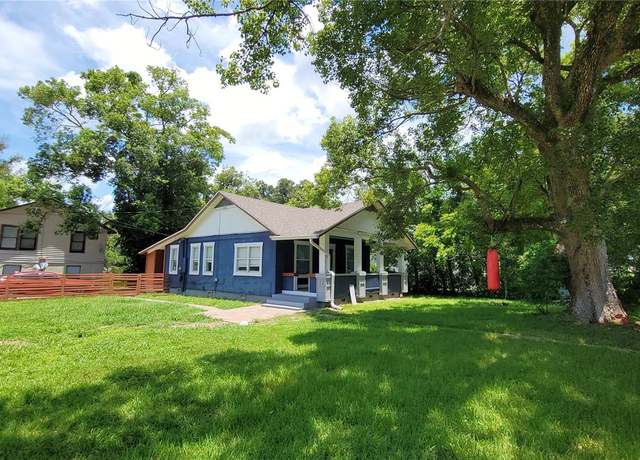 Property at 505 E Plymouth Ave, Deland, FL 32724, 2 beds, 2 baths