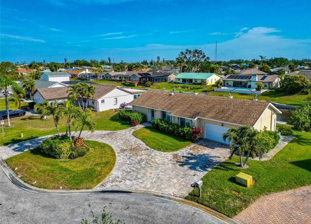Property at 5011 Mangrove Point Rd, Bradenton, FL 34210, 2 beds, 2 baths