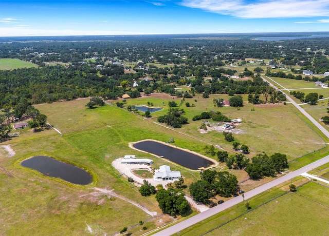 Property at 7160 Myakka Valley Trl, Sarasota, FL 34241, 4 beds, 3 baths