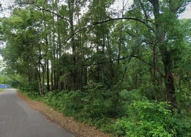 Property at 1528 NE 6th Ave, Gainesville, FL 32641