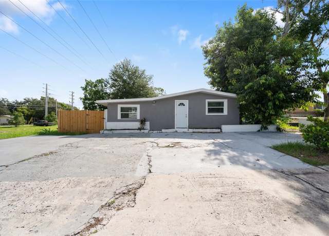 Property at 605 S S Disston Ave, Tarpon Springs, FL 34689, 5 beds, 2 baths
