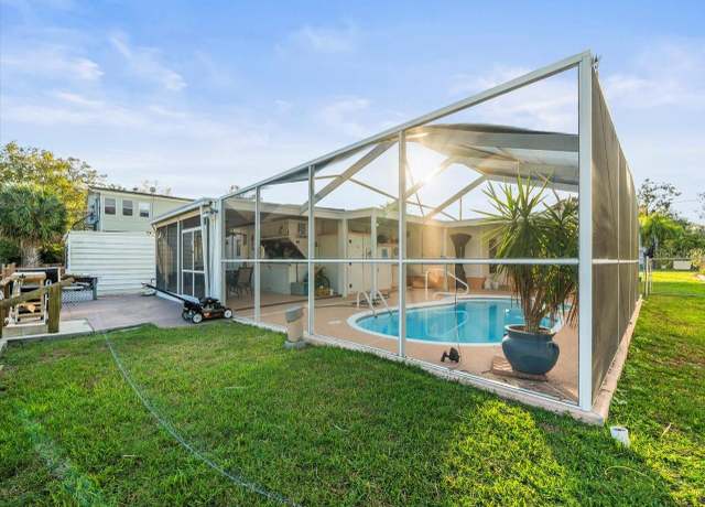 Property at 7260 Aberdeen Ct, Weeki Wachee, FL 34607
