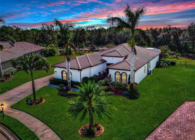 Property at 348 165th Ct NE, Bradenton, FL 34212, 4 beds, 2.5 baths