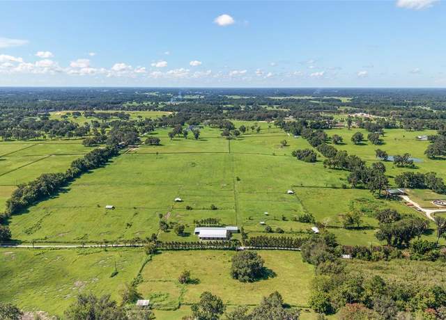 Property at 5800 SE 145th St, Summerfield, FL 34491, 1 bed, 1 bath