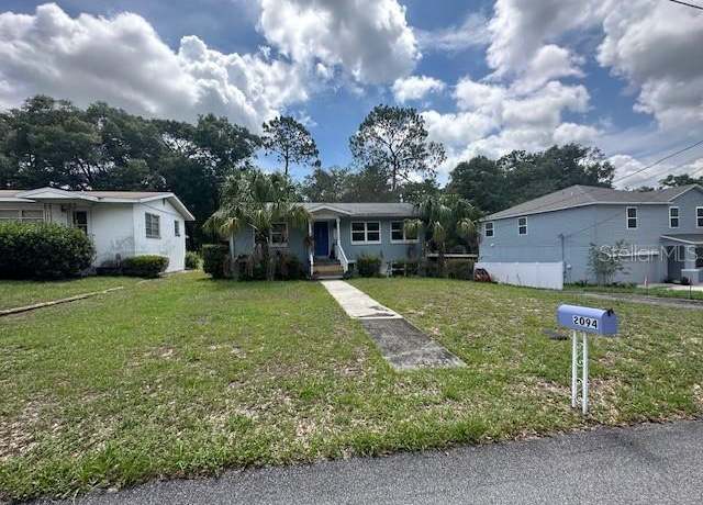 Property at 2094 Penn Dr, Deland, FL 32724, 4 beds, 3 baths