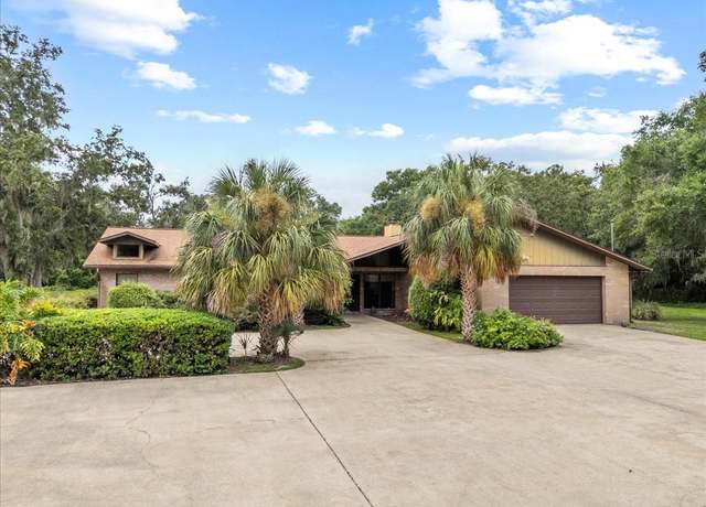 Property at 309 Hidden Lake Dr, Brandon, FL 33511, 5 beds, 3 baths