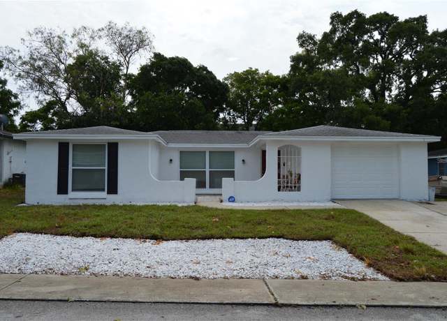 Property at 9116 Gray Fox Ln, Port Richey, FL 34668, 2 beds, 2 baths