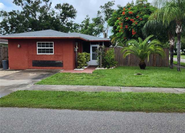 Property at 3050 8th St, Sarasota, FL 34237, 3 beds, 3 baths