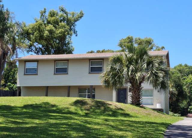Property at 500 Forest Lake Dr, Altamonte Springs, FL 32714, 3 beds, 2.5 baths