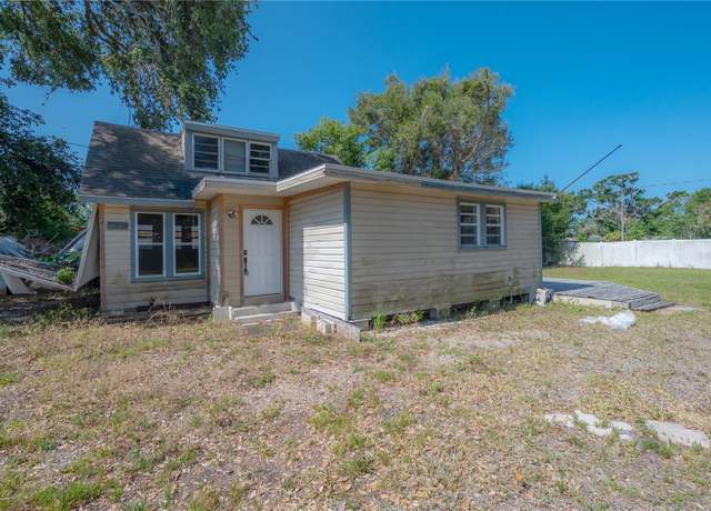Property at 3258 Adrian Ave, Largo, FL 33774, 2 beds, 2 baths