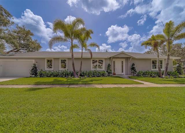Property at 102 7th Ave SE, Largo, FL 33771, 3 beds, 2 baths