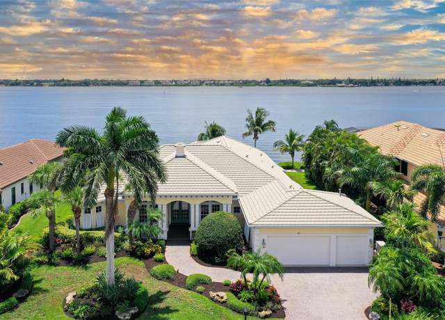 Property at 811 Riviera Dunes Way, Palmetto, FL 34221, 4 beds, 3 baths