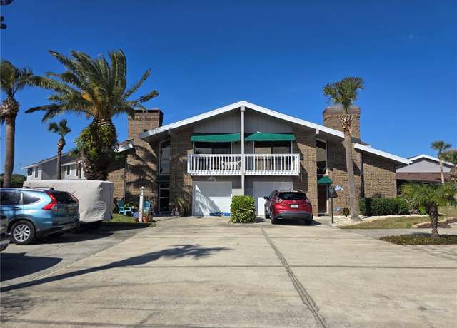 Property at 113 Lagoon Ct, New Smyrna Beach, FL 32169, 2 beds, 2.5 baths