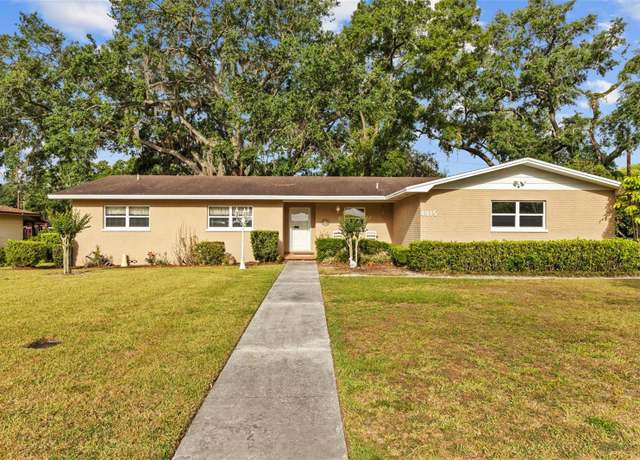 Property at 4915 Whiteoak Dr E, Lakeland, FL 33813, 3 beds, 2.5 baths