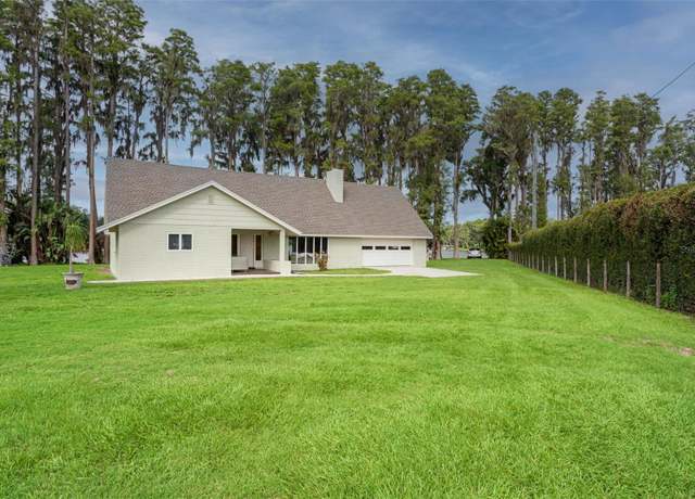 Property at 19410 N US 41 Hwy, Lutz, FL 33548, 5 beds, 3 baths