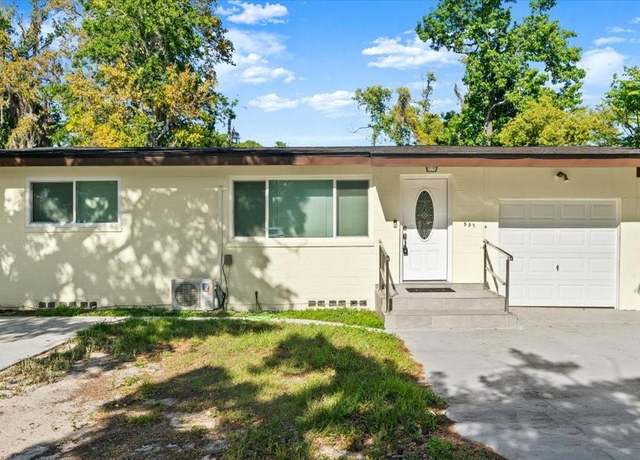 Property at 557 Berkshire Rd, Daytona Beach, FL 32114, 3 beds, 2 baths