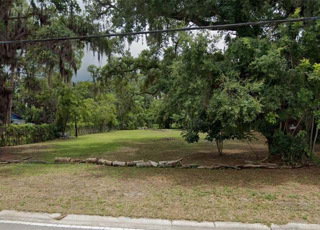 Property at 820 26th Ave E, Bradenton, FL 34208