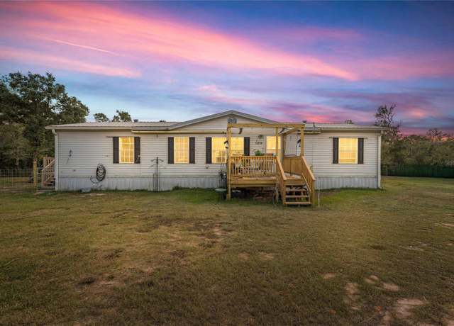 Property at 15594 NE 233rd Pl, Fort Mc Coy, FL 32134, 3 beds, 2 baths