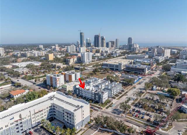 Property at 879 6th Ave S, St Petersburg, FL 33701, 2 beds, 2.5 baths