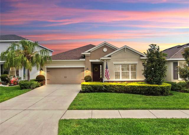 Property at 17610 Buckingham Garden Dr, Lithia, FL 33547, 4 beds, 3 baths