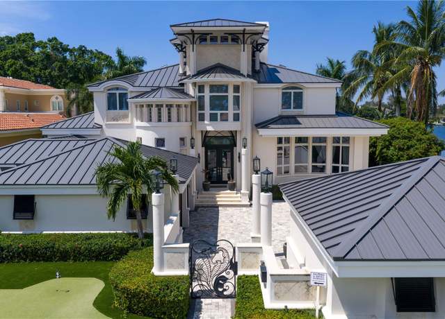 Property at 420 Coffee Pot Riviera NE, St Petersburg, FL 33704, 5 beds, 4.5 baths