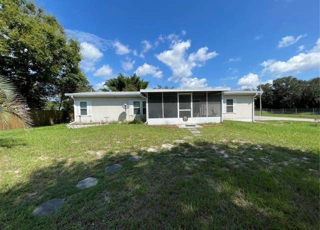 Property at 9685 SE 162nd Pl, Summerfield, FL 34491, 3 beds, 2.5 baths