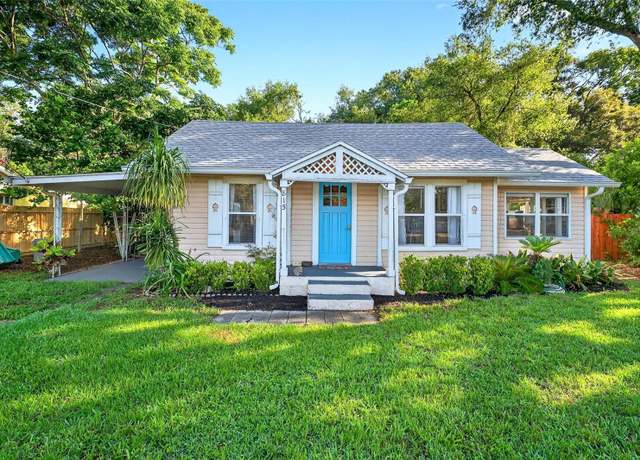 Property at 815 E 11th Ave, Mount Dora, FL 32757, 2 beds, 1 bath