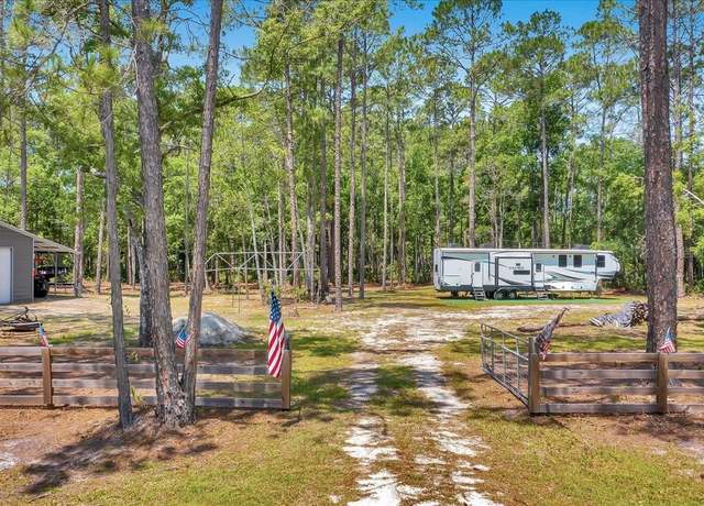 Property at 18010 NE County Road 1471, Waldo, FL 32694