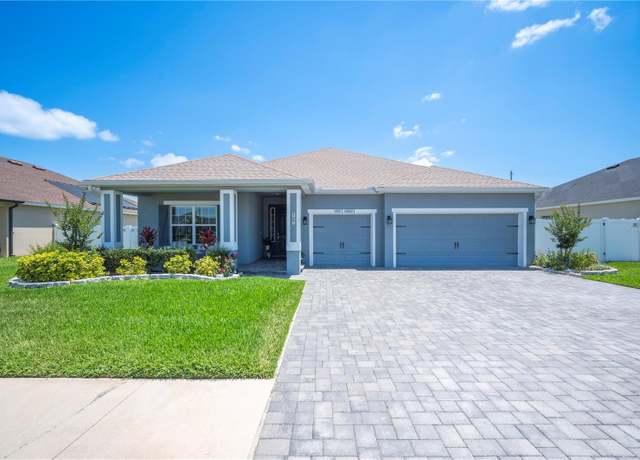 Property at 157 Walkers Point Dr, Auburndale, FL 33823, 4 beds, 3 baths