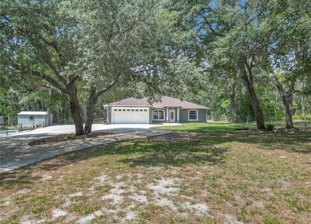 Property at 1199 E Mckinley St, Hernando, FL 34442, 4 beds, 2 baths
