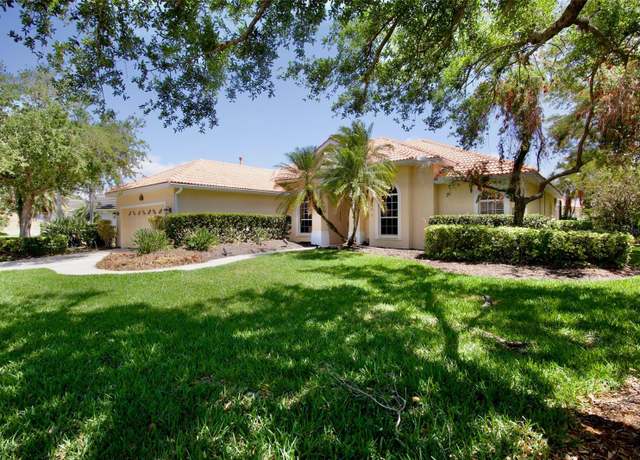Property at 4713 Sweetmeadow Cir, Sarasota, FL 34238, 3 beds, 2.5 baths