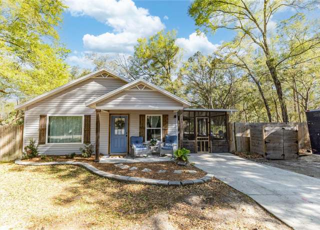 Property at 13 Bay Court Run, Ocklawaha, FL 32179, 3 beds, 2 baths