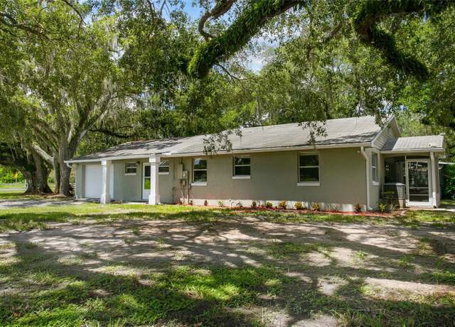 Property at 1406 S Hoagland Blvd, Kissimmee, FL 34746, 4 beds, 3 baths