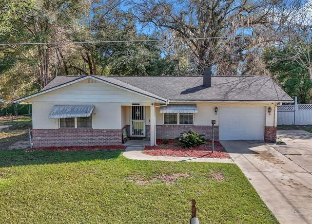 Property at 2833 NE 18th Ct, Ocala, FL 34470, 2 beds, 1.5 baths