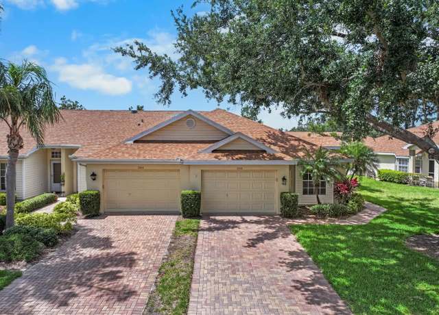 Property at 2516 New Haven Cir, Sun City Center, FL 33573, 2 beds, 2 baths