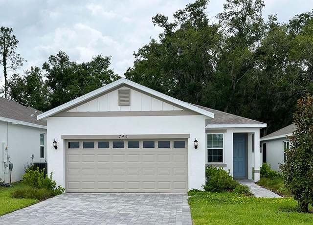 Property at 746 Lemon Ave, Fruitland Park, FL 34731, 4 beds, 2 baths