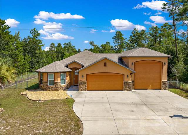 Property at 3 Bay Ln, Ocklawaha, FL 32179, 3 beds, 2 baths