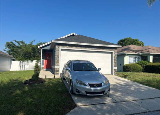 Property at 622 Crystals Blvd, Winter Haven, FL 33884, 3 beds, 2 baths
