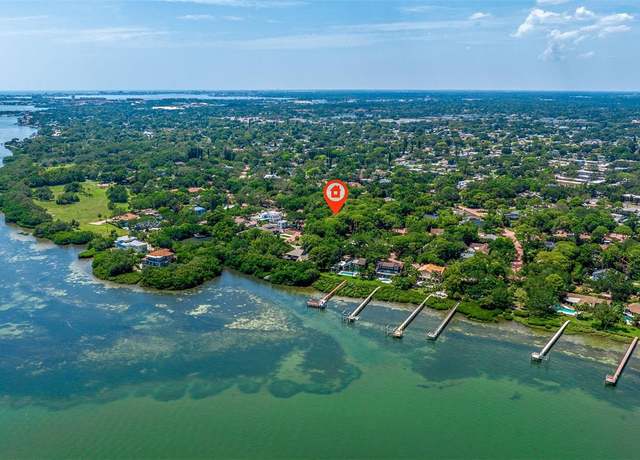 Property at 1321 Serpentine Dr S, St Petersburg, FL 33705, 2 beds, 2 baths