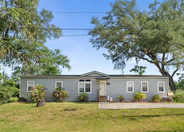 Property at 6918 SW 49th Pl, Gainesville, FL 32608, 4 beds, 2 baths