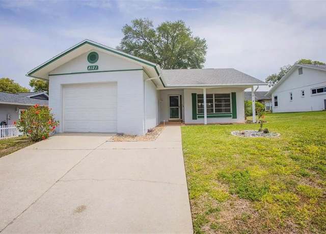 Property at 8121 Casuarina Dr, Port Richey, FL 34668, 2 beds, 2 baths